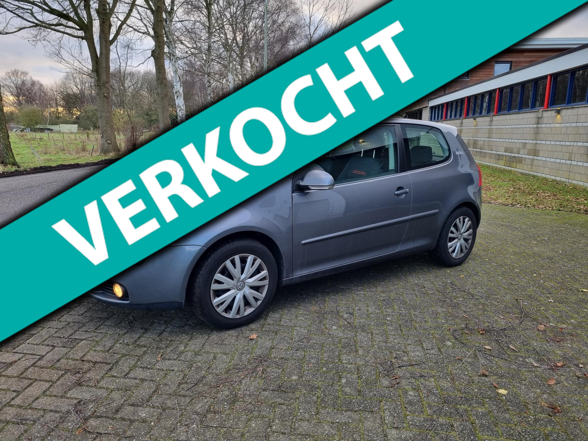 421627505/volkswagen-golf-image1.jpg