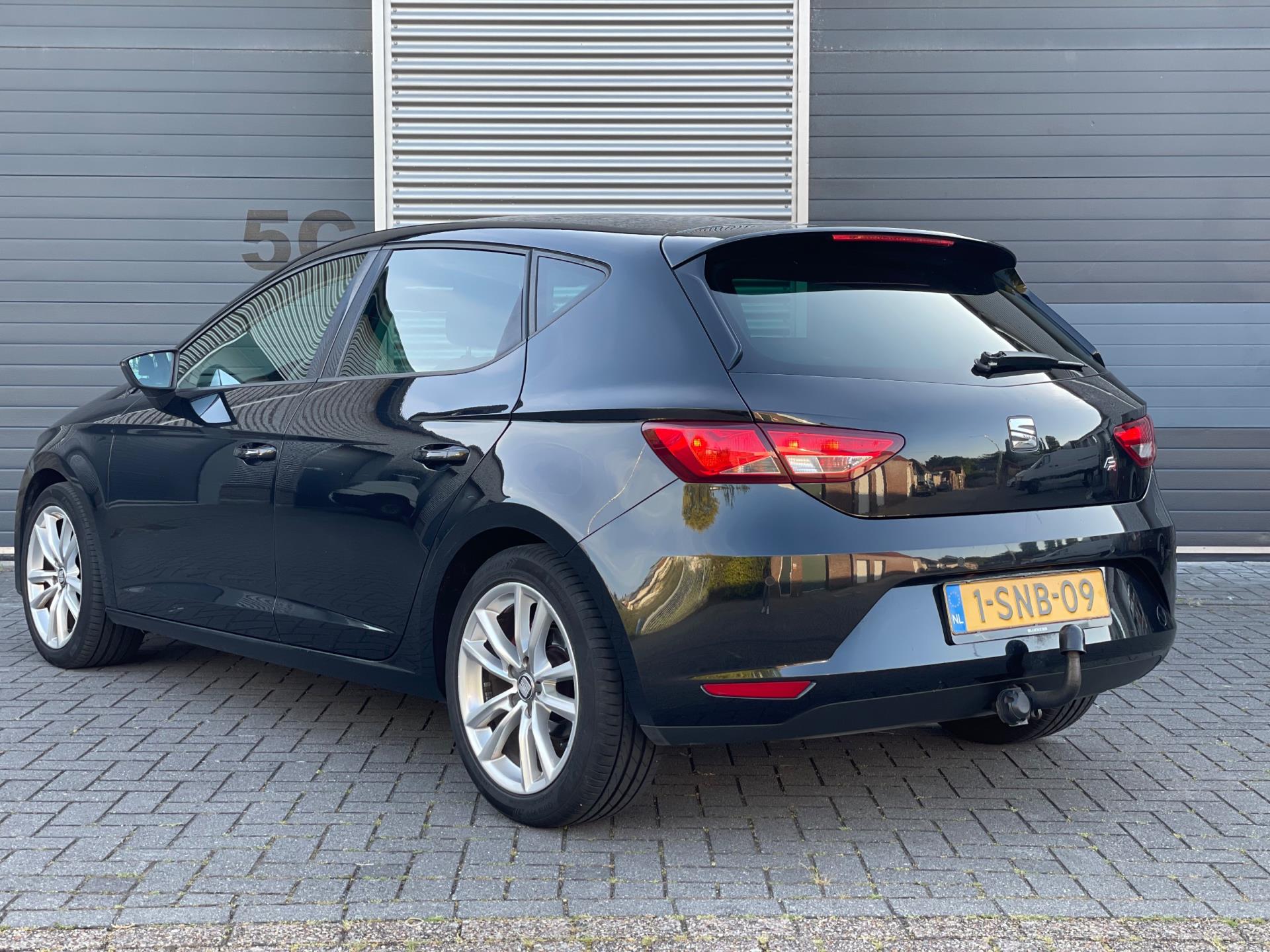 seat-leon-image3.jpg