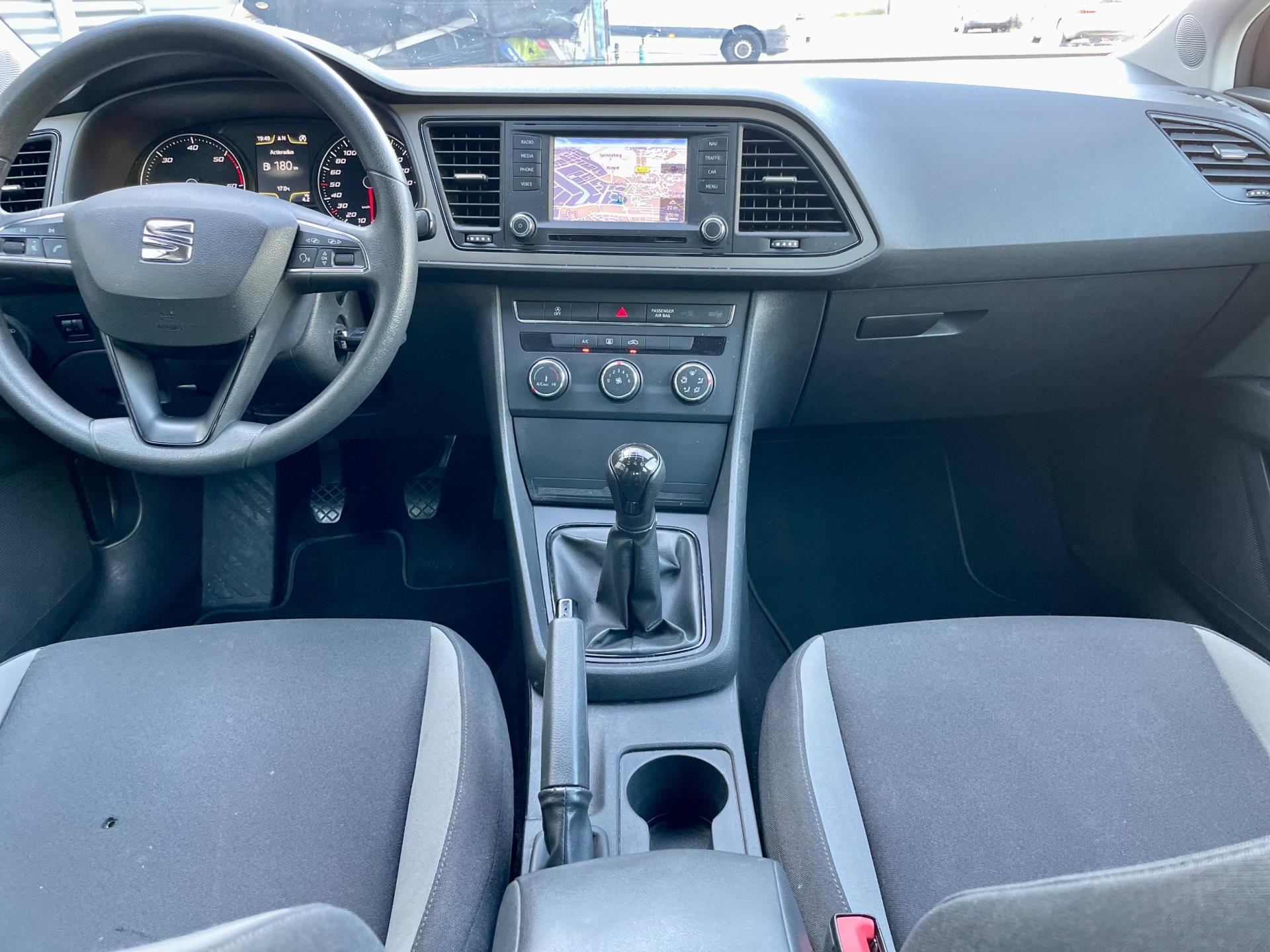 seat-leon-image8.jpg