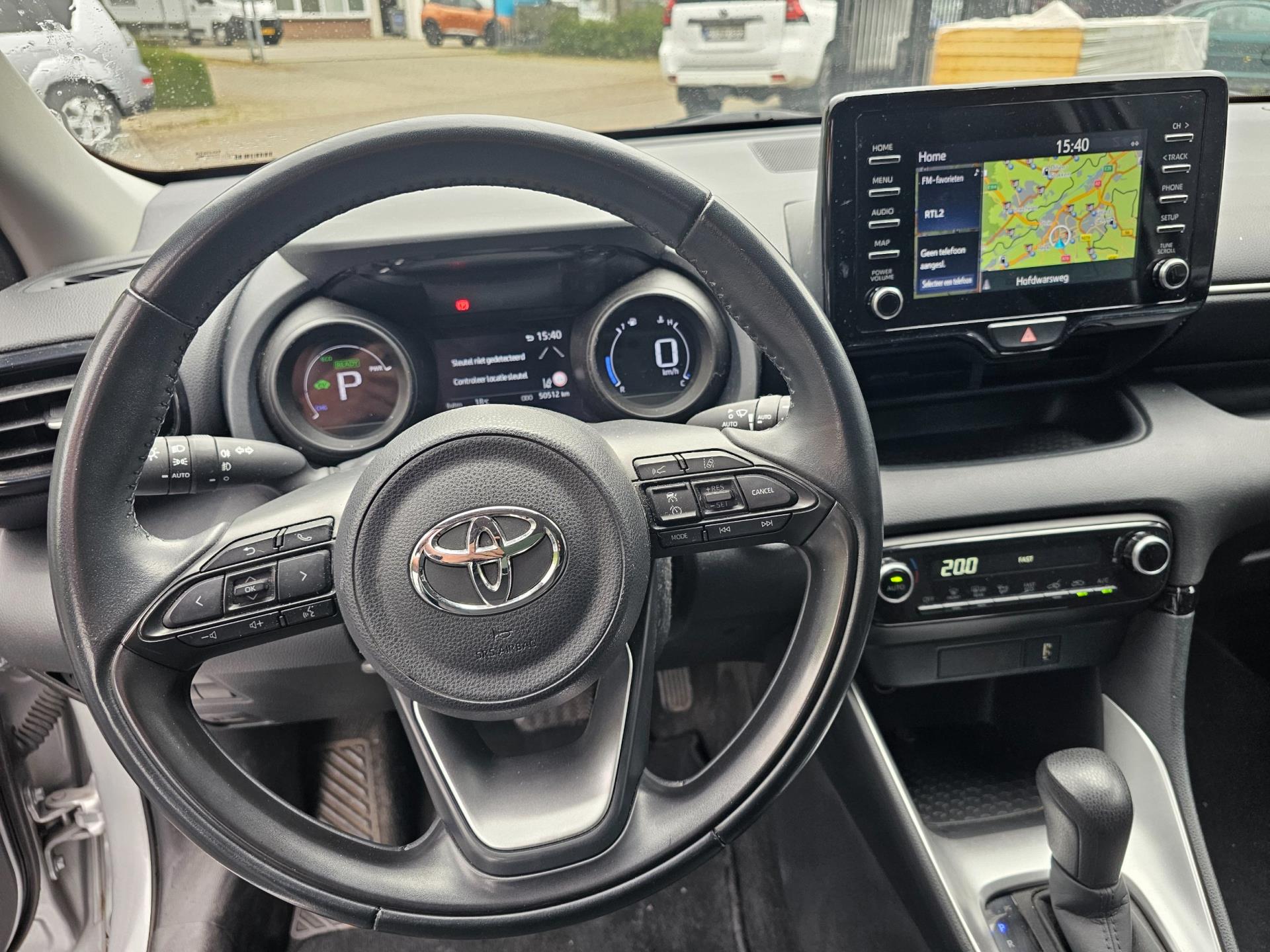 toyota-yaris-image2.jpg
