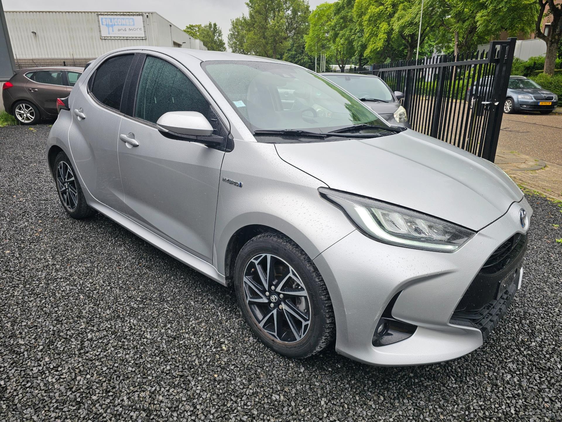 toyota-yaris-image9.jpg