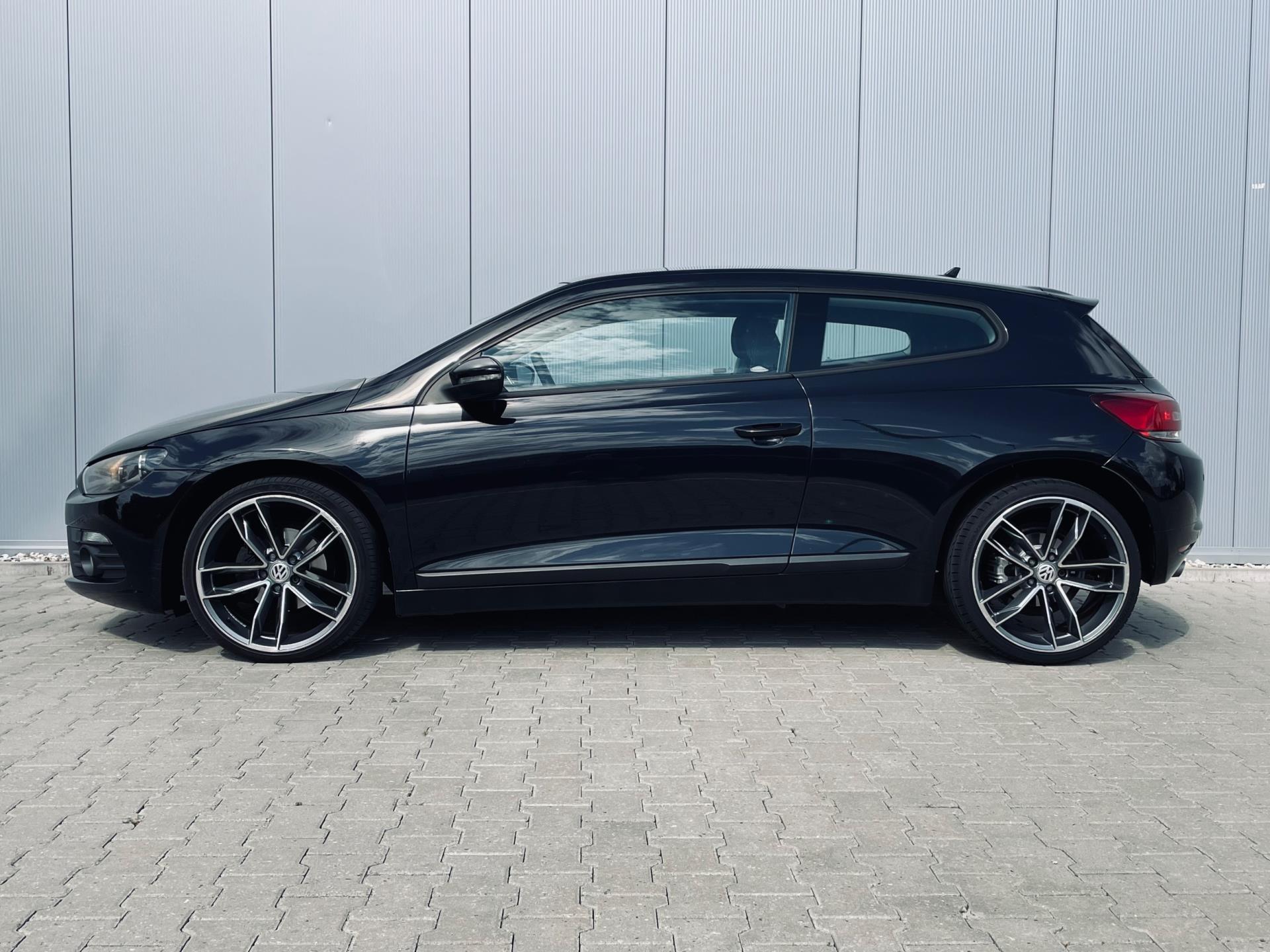 volkswagen-scirocco-image10.jpg