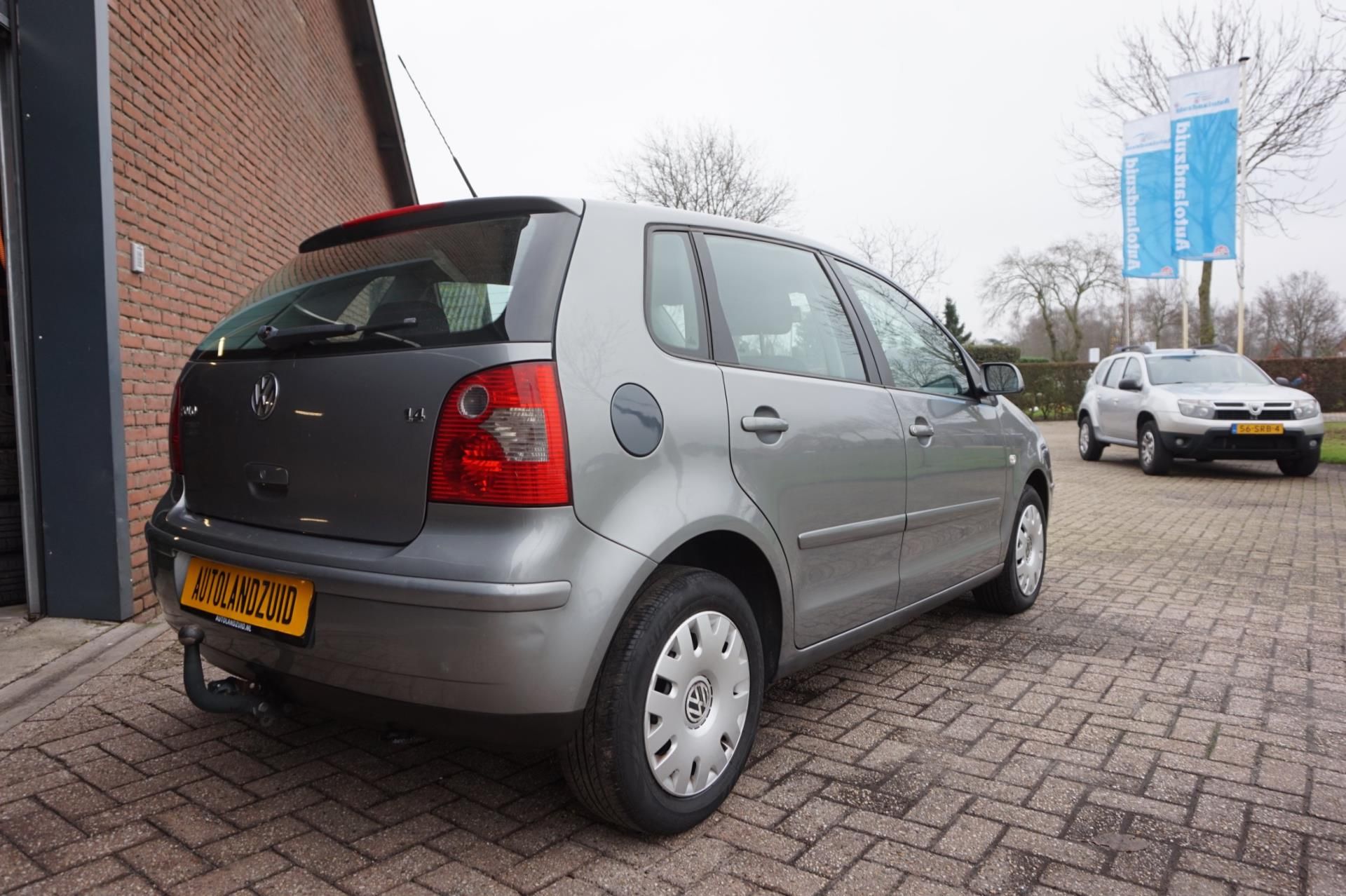 volkswagen-polo-image5.jpg