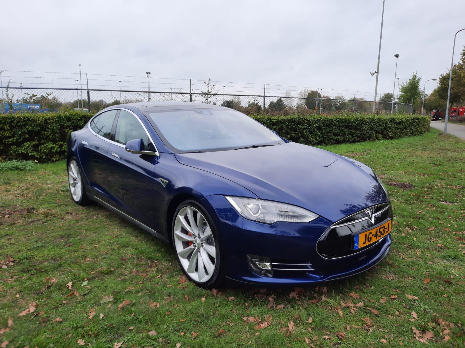 tesla-model-s-image2.jpg