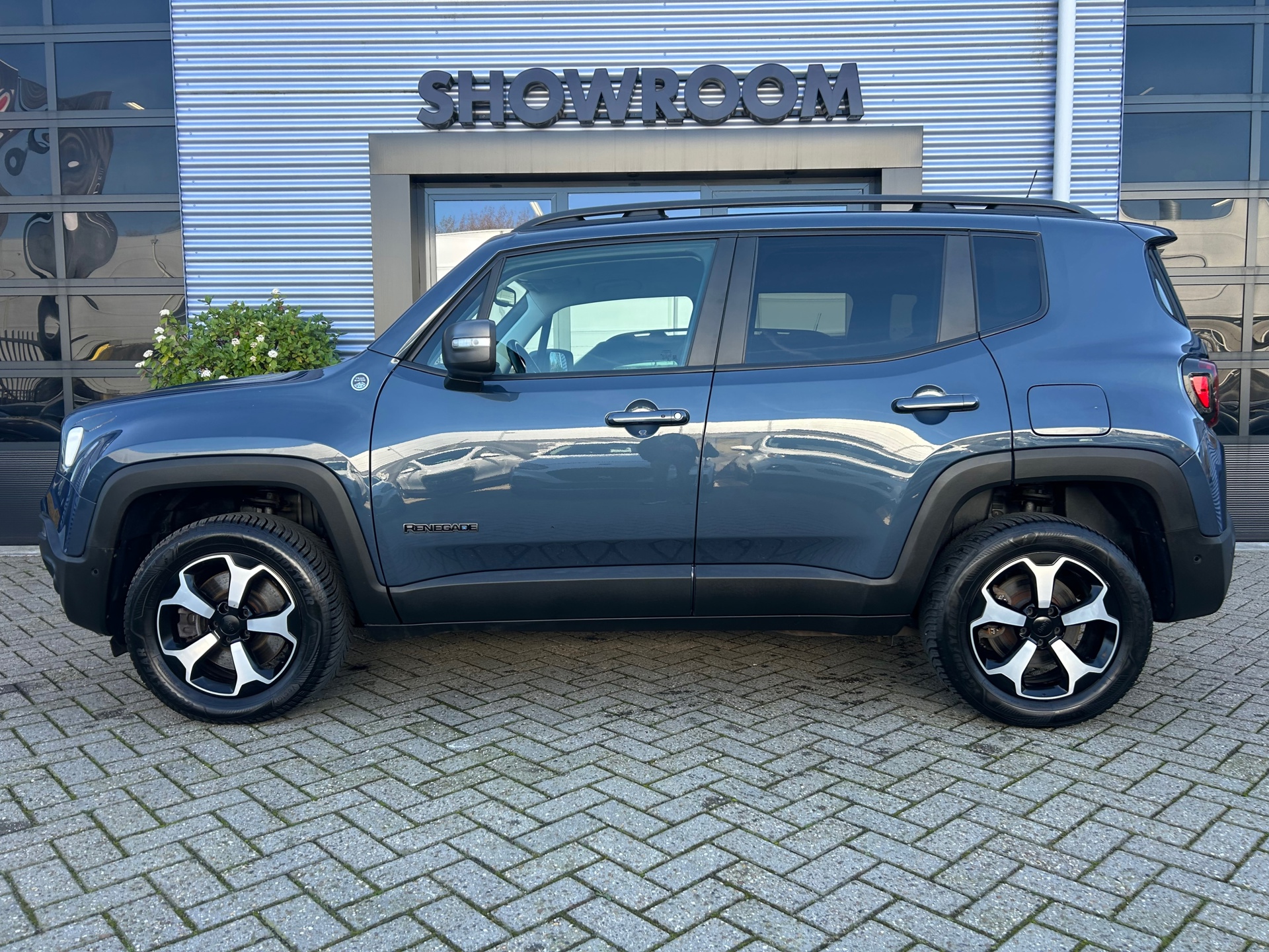 jeep-renegade-image2.jpg