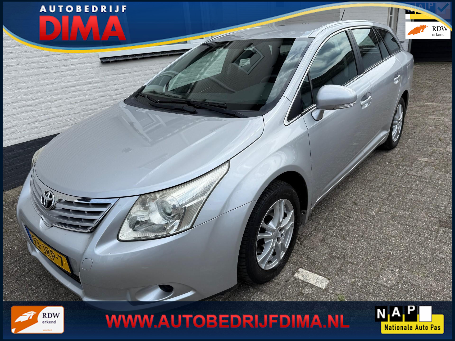 432105154/toyota-avensis-wagon-image1.jpg
