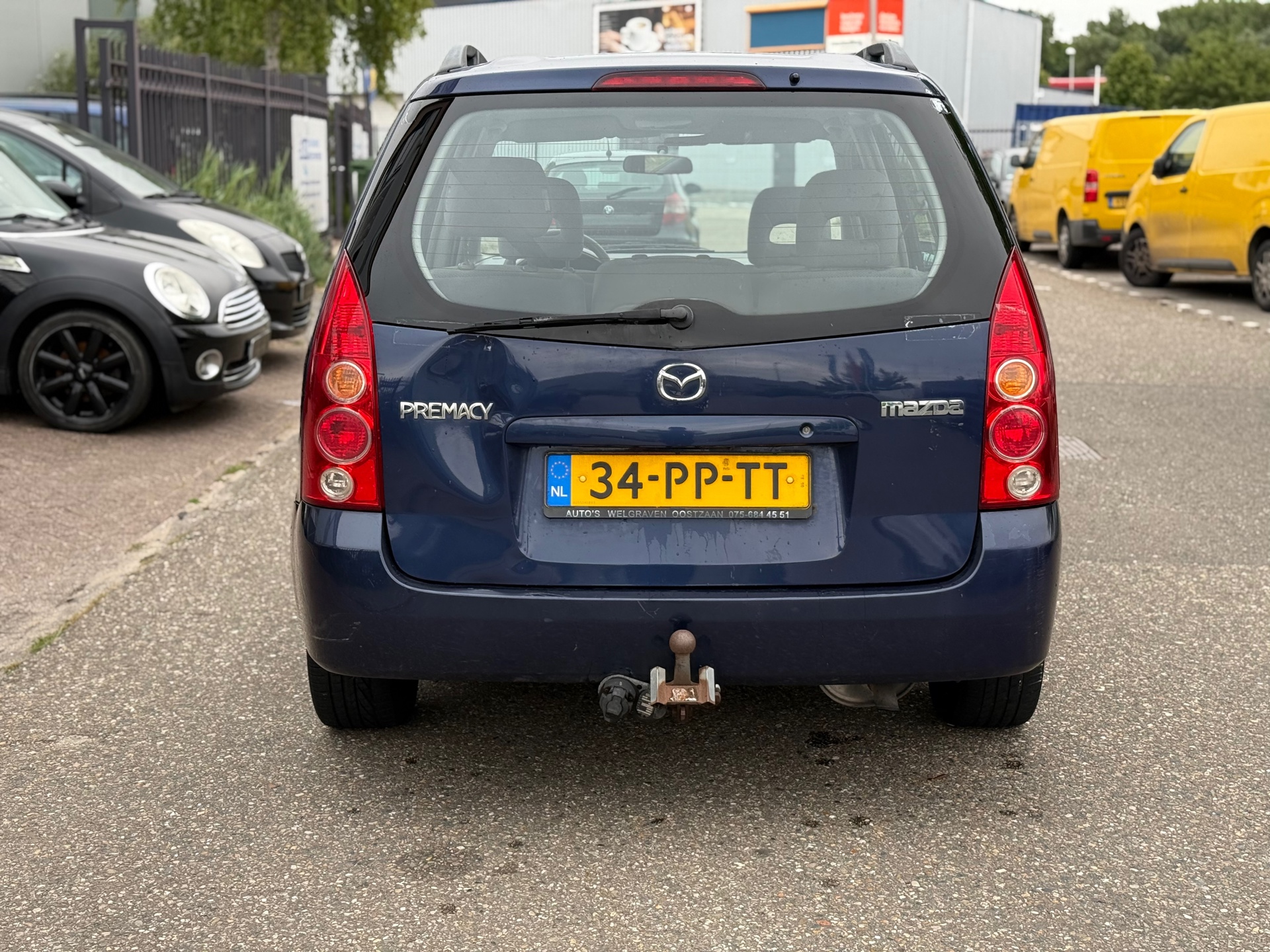 mazda-premacy-image7.jpg