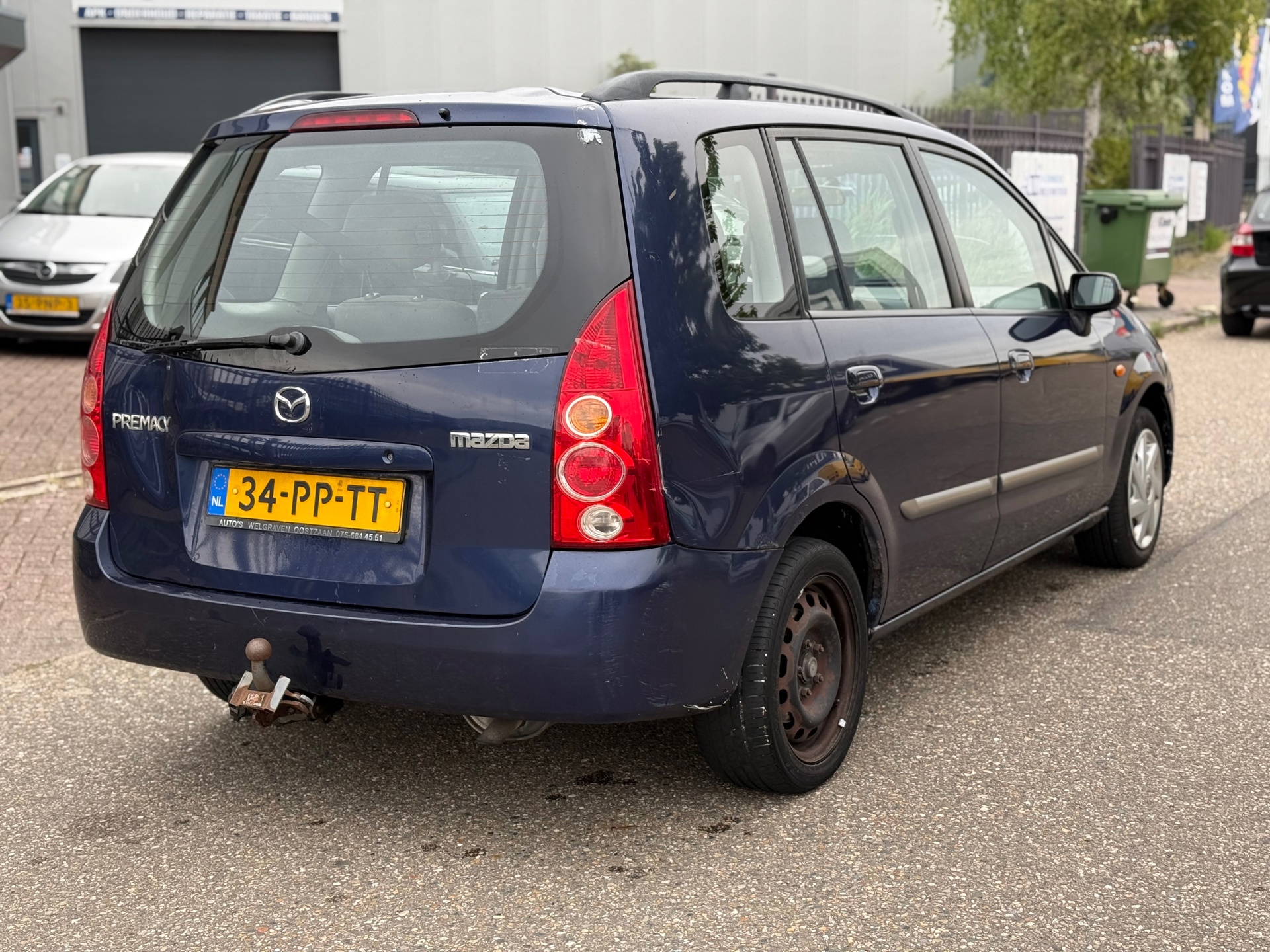 mazda-premacy-image8.jpg