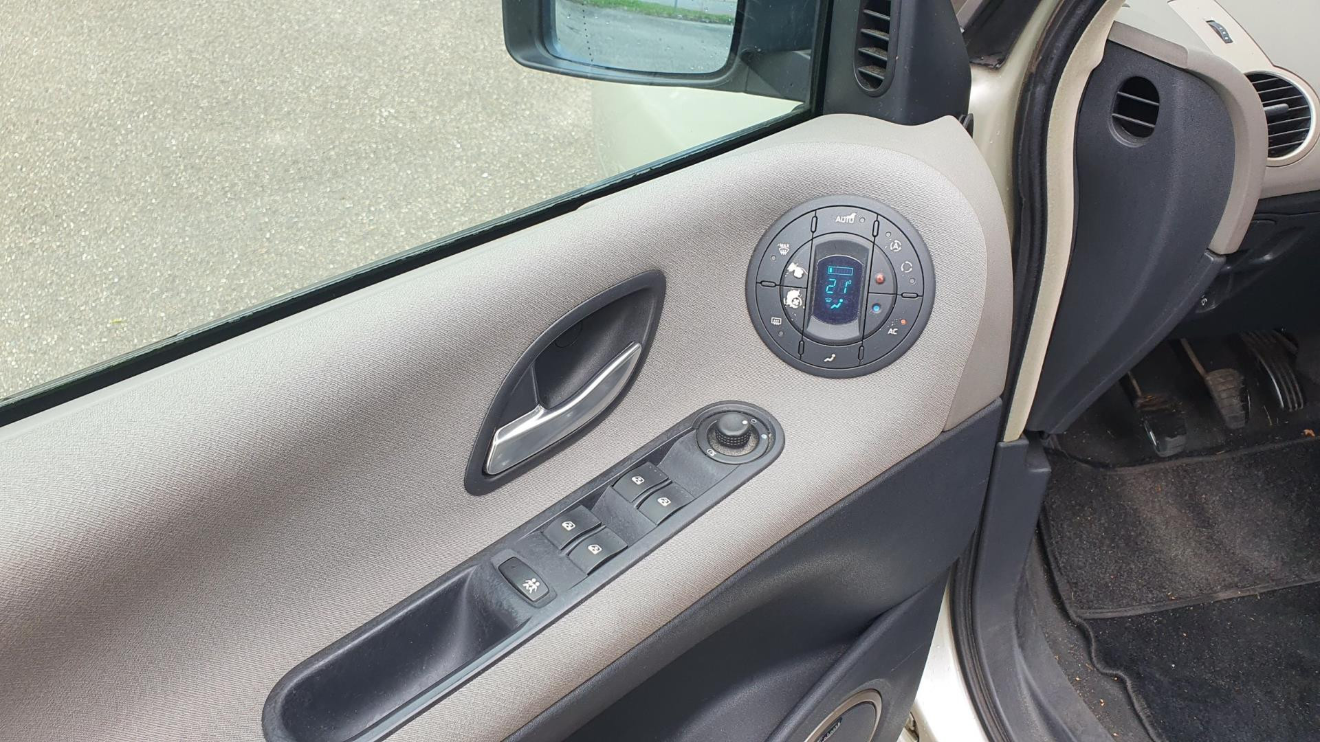 renault-espace-image7.jpg