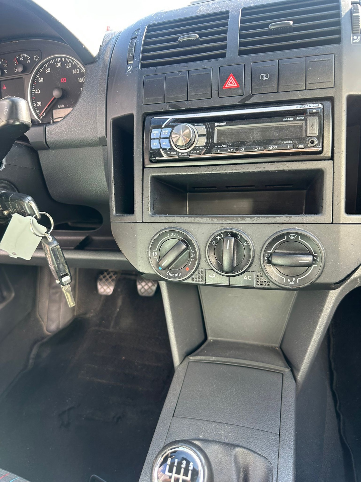 volkswagen-polo-image10.jpg