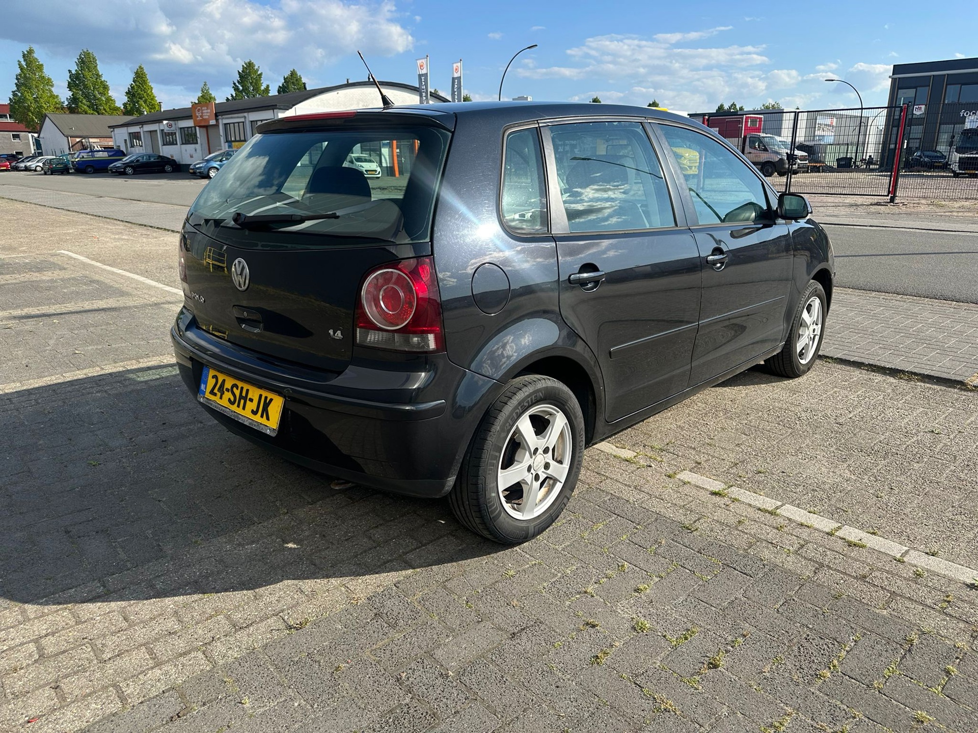 volkswagen-polo-image5.jpg