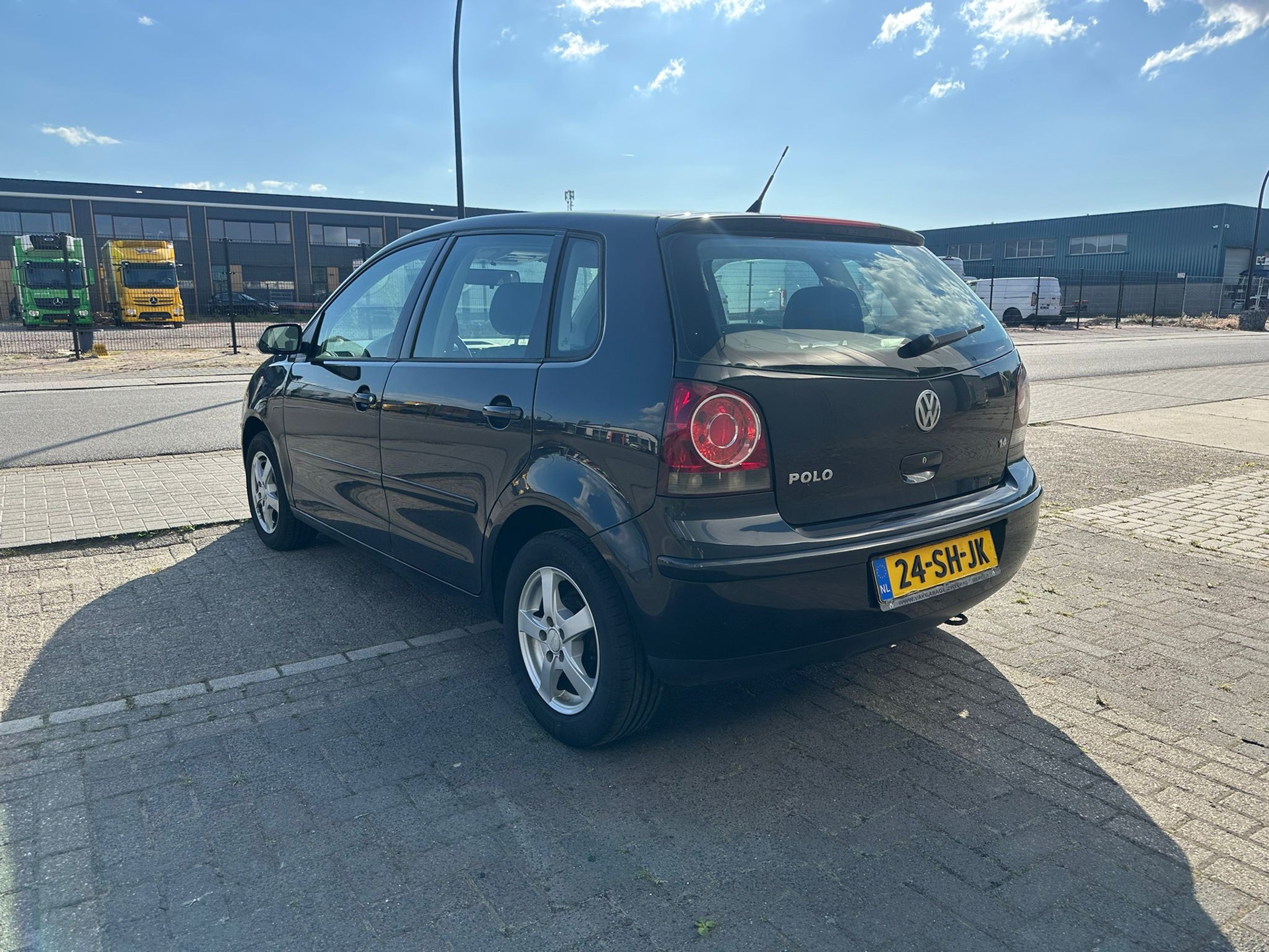 volkswagen-polo-image7.jpg