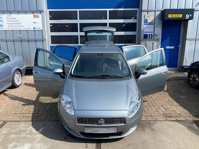 fiat-grande-punto-image2.jpg