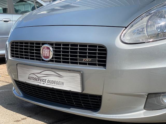 fiat-grande-punto-image3.jpg