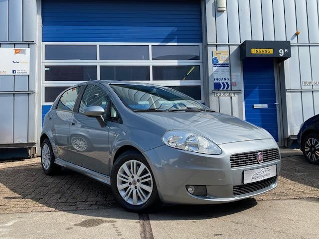fiat-grande-punto-image4.jpg