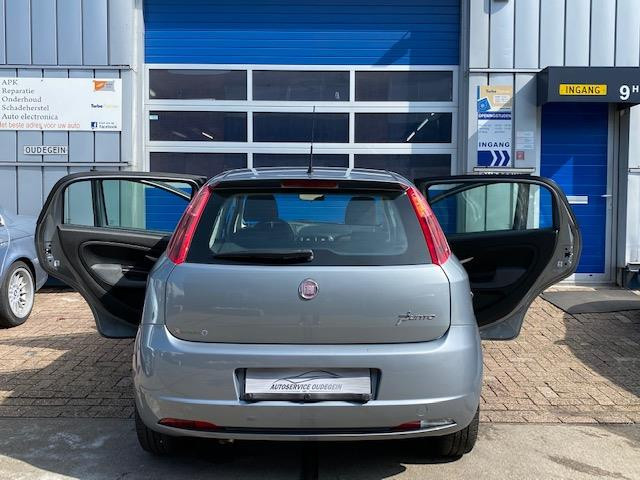 fiat-grande-punto-image6.jpg