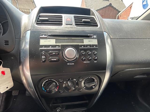 fiat-sedici-image8.jpg