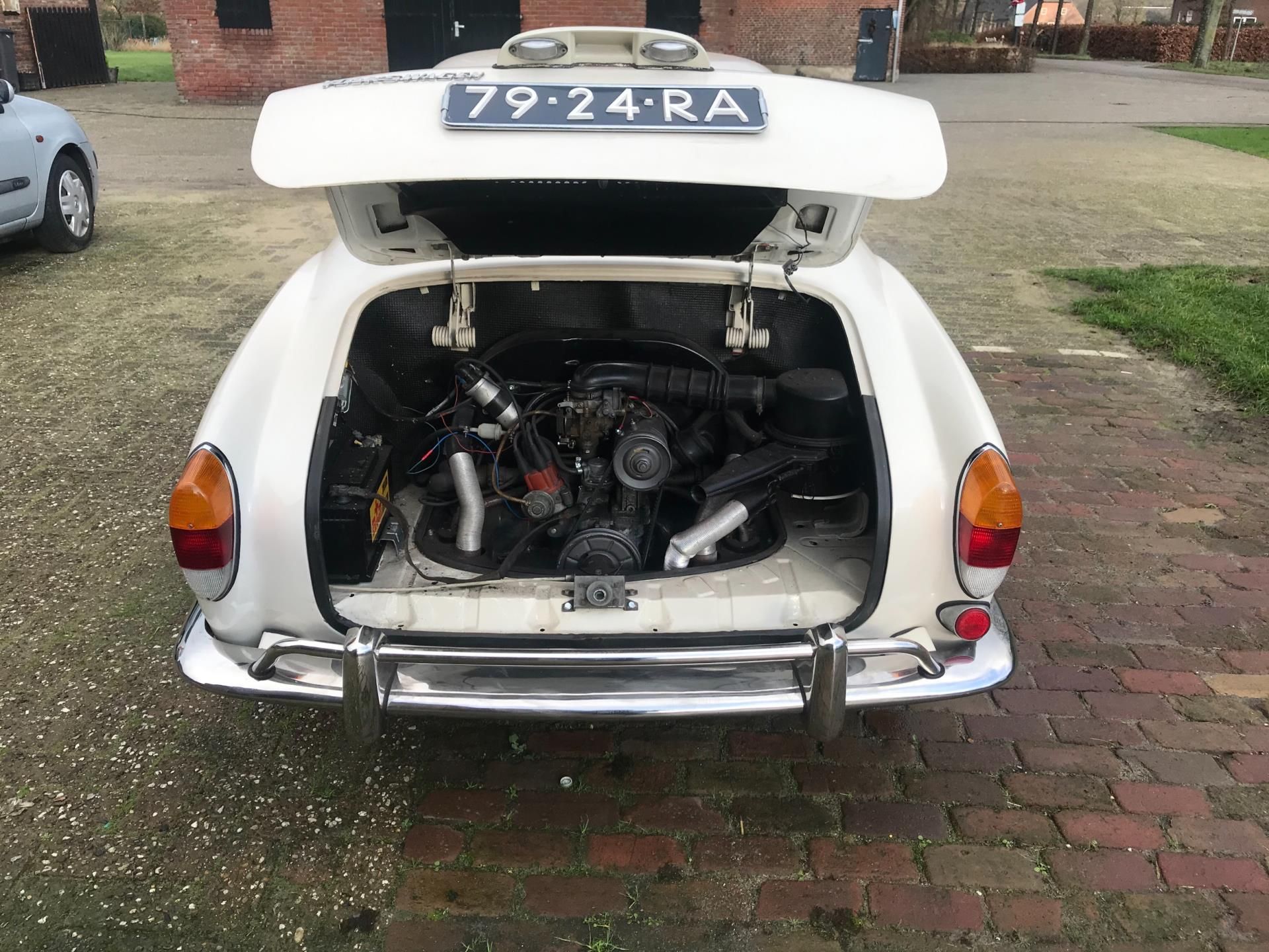 volkswagen-kamann-ghia-image9.jpg