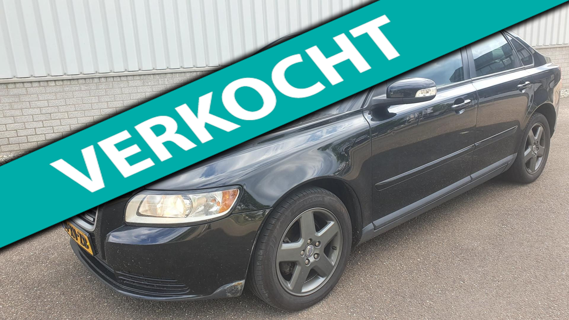 441320693/volvo-s40-image1.jpg