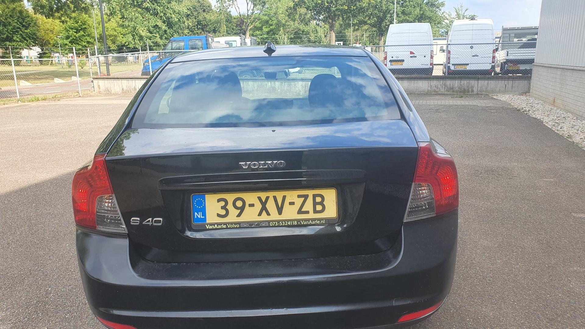 volvo-s40-image3.jpg