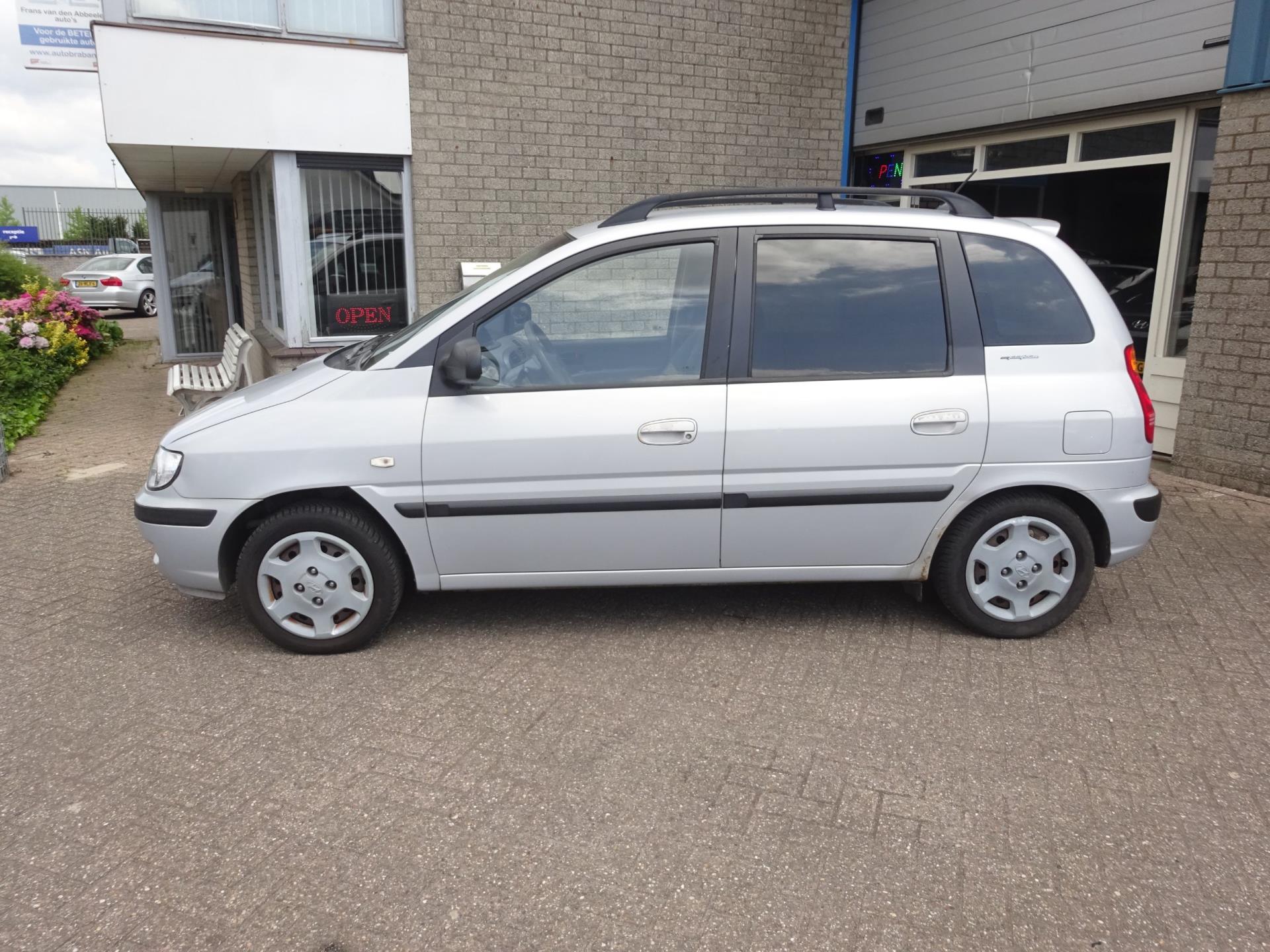hyundai-matrix-image2.jpg