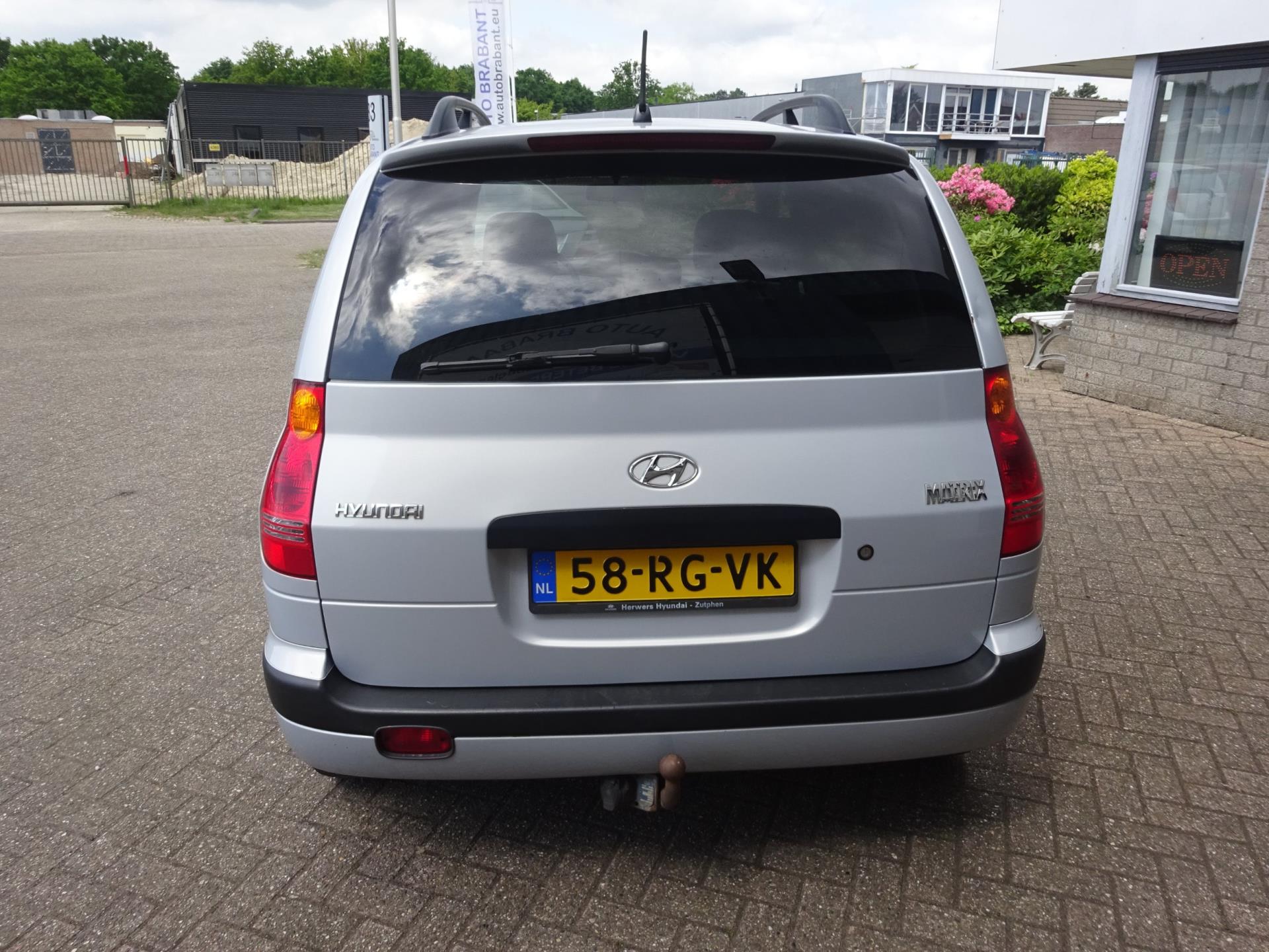 hyundai-matrix-image4.jpg