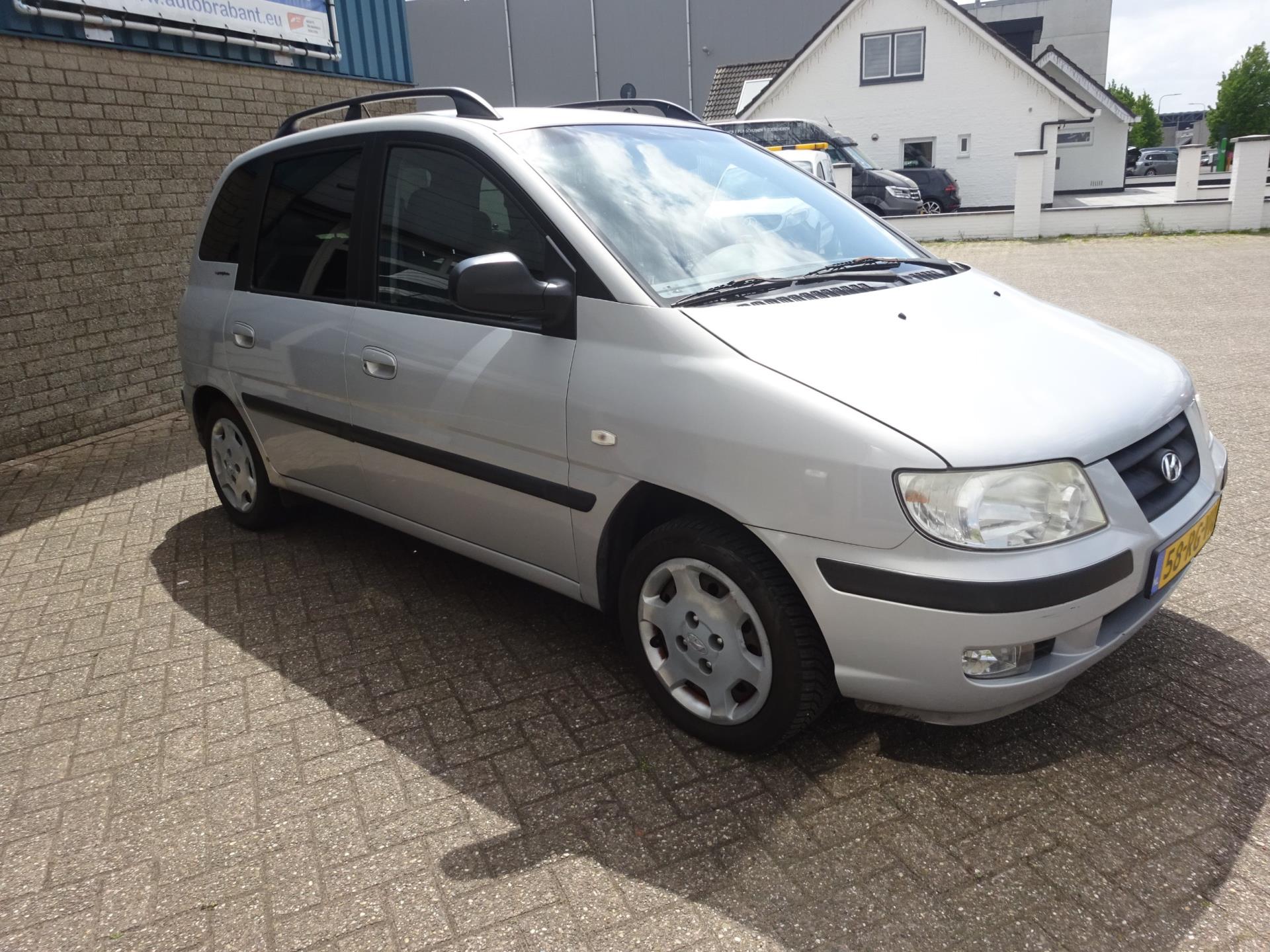hyundai-matrix-image6.jpg