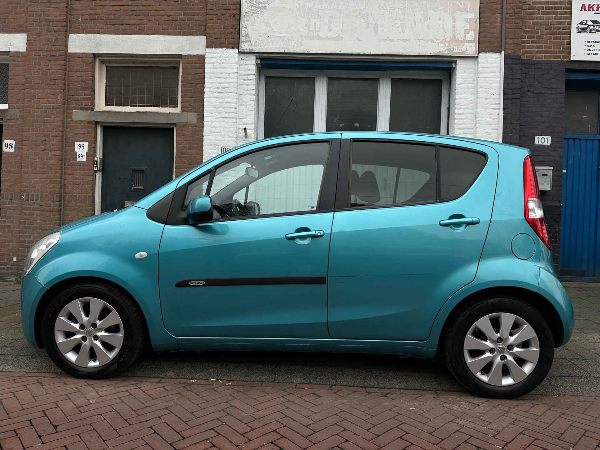suzuki-splash-image2.jpg