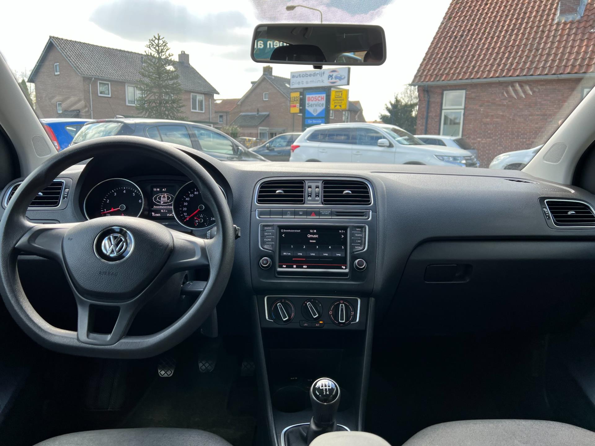 volkswagen-polo-image8.jpg