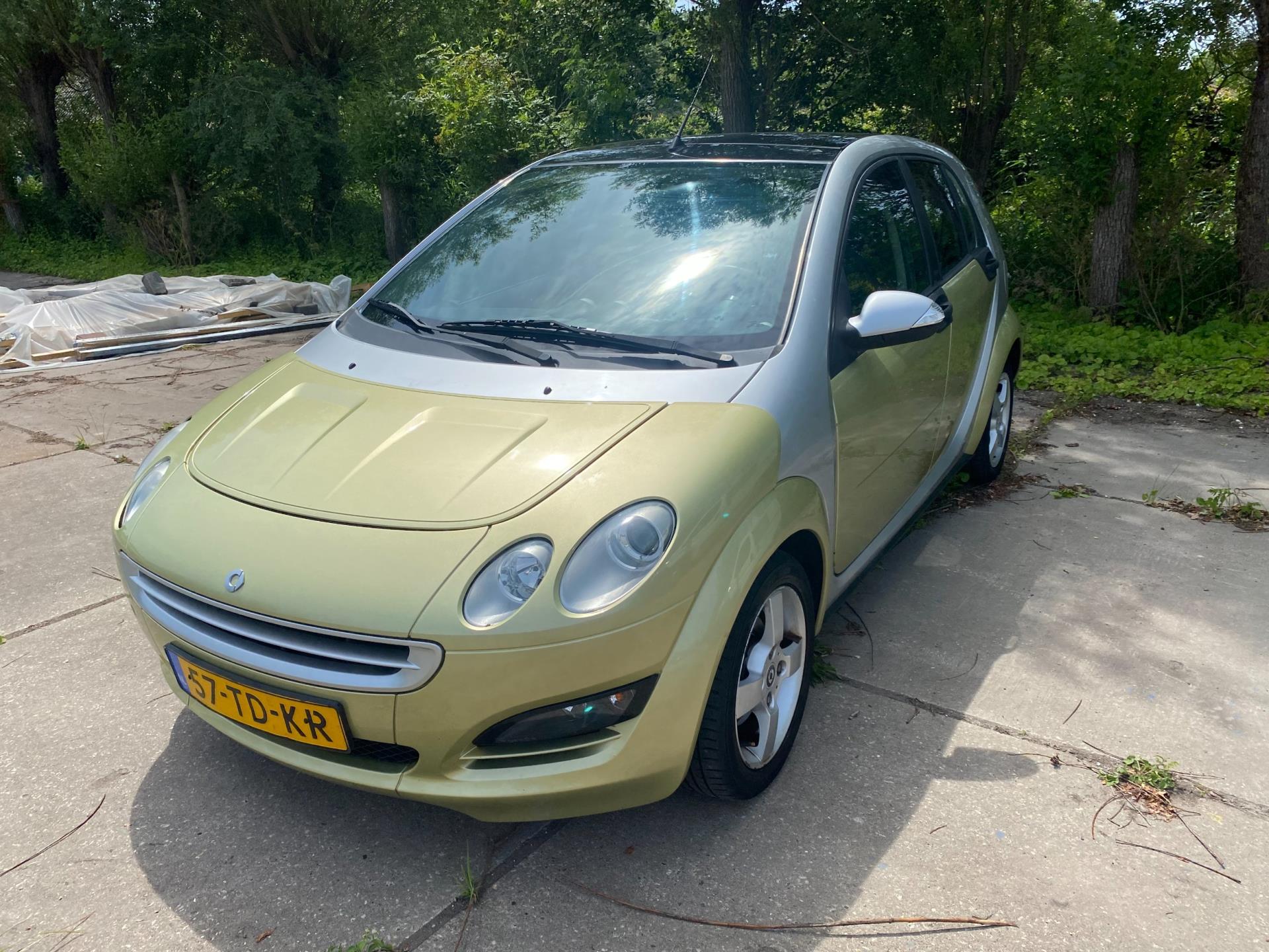 smart-forfour-image3.jpg