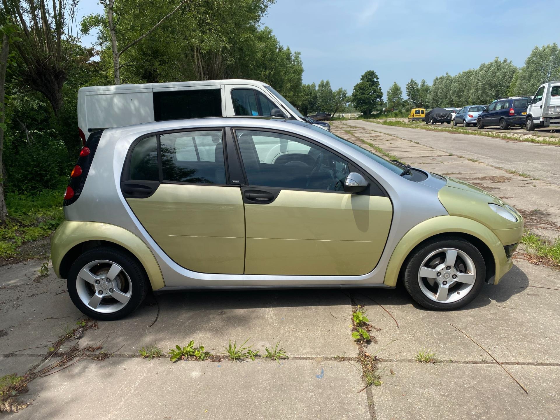 smart-forfour-image8.jpg