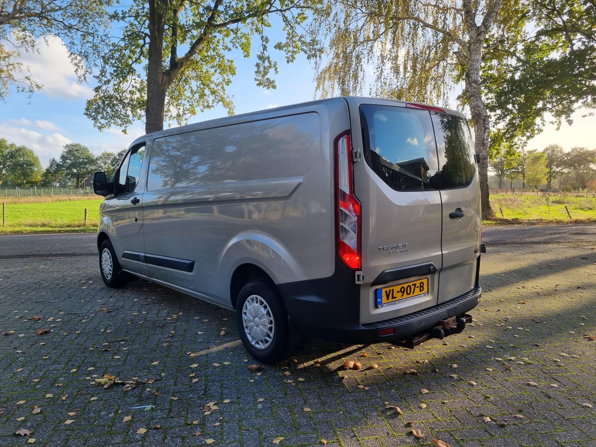 ford-transit-custom-image3.jpg