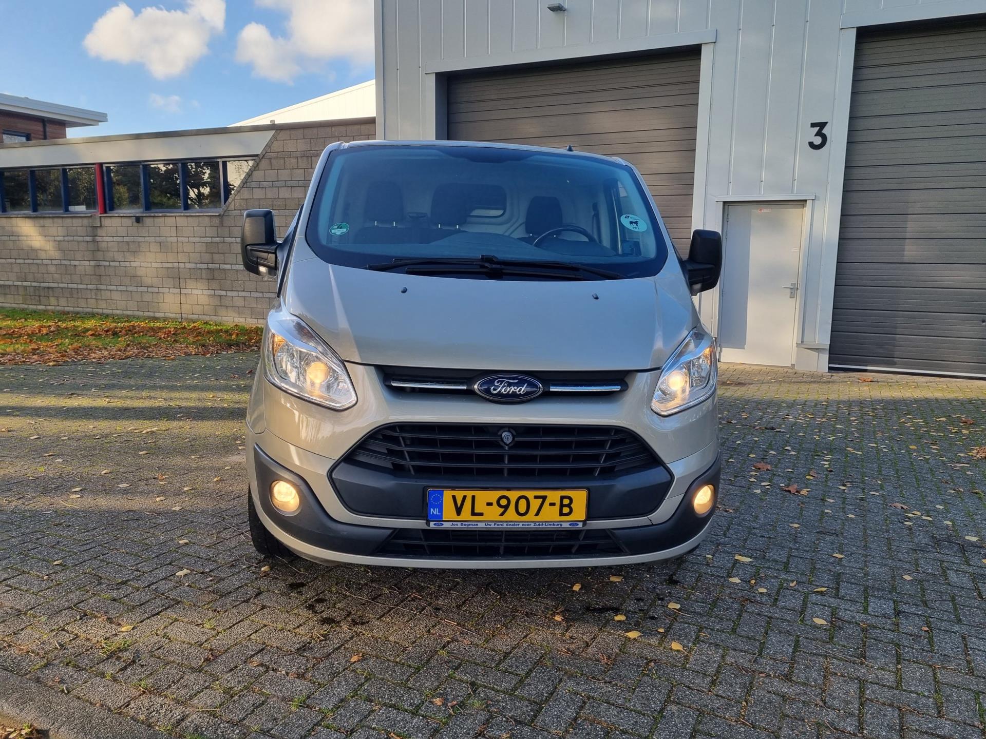 ford-transit-custom-image7.jpg