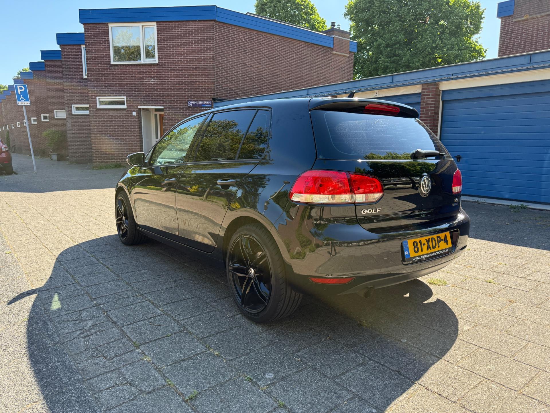 volkswagen-golf-image3.jpg