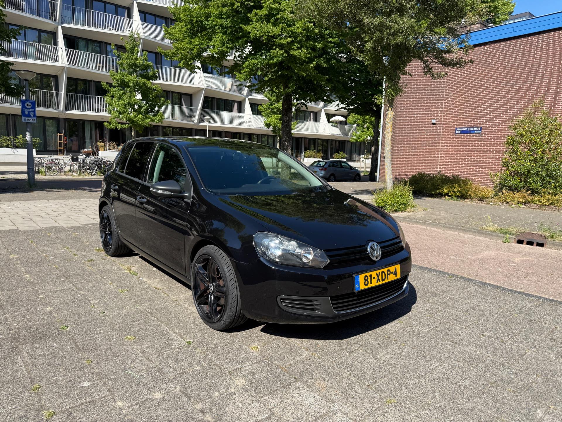 volkswagen-golf-image5.jpg