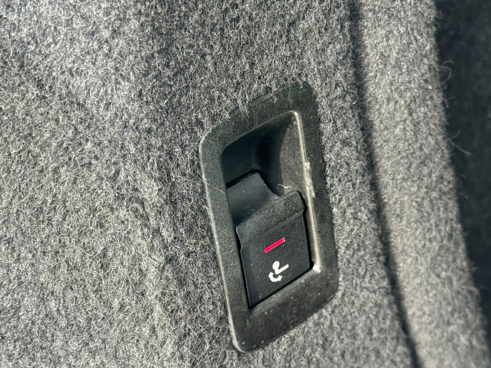 audi-a4-image6.jpg