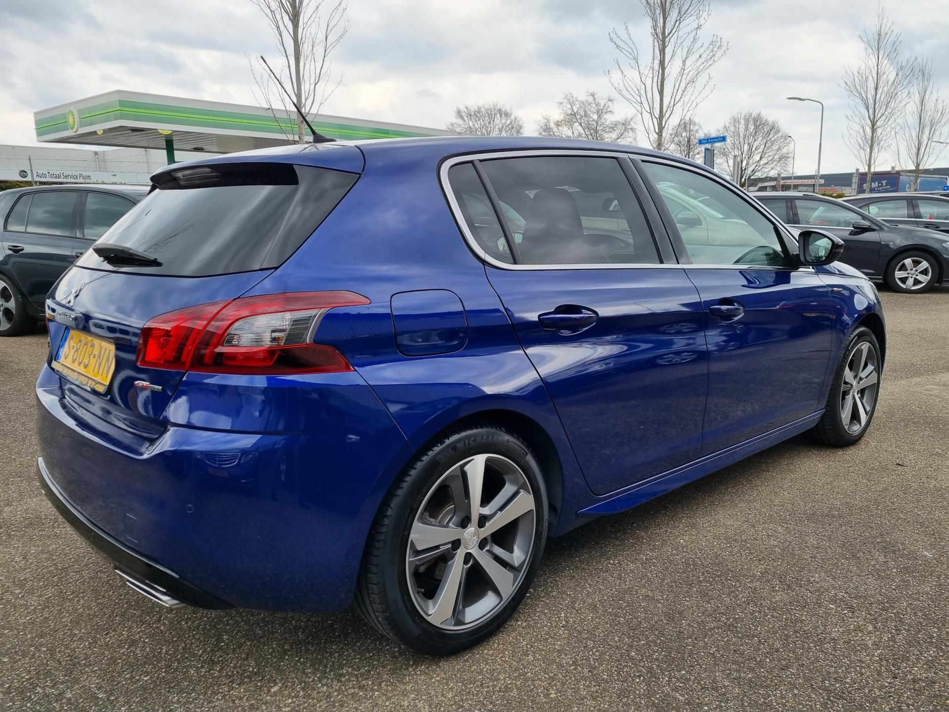 peugeot-308-image5.jpg