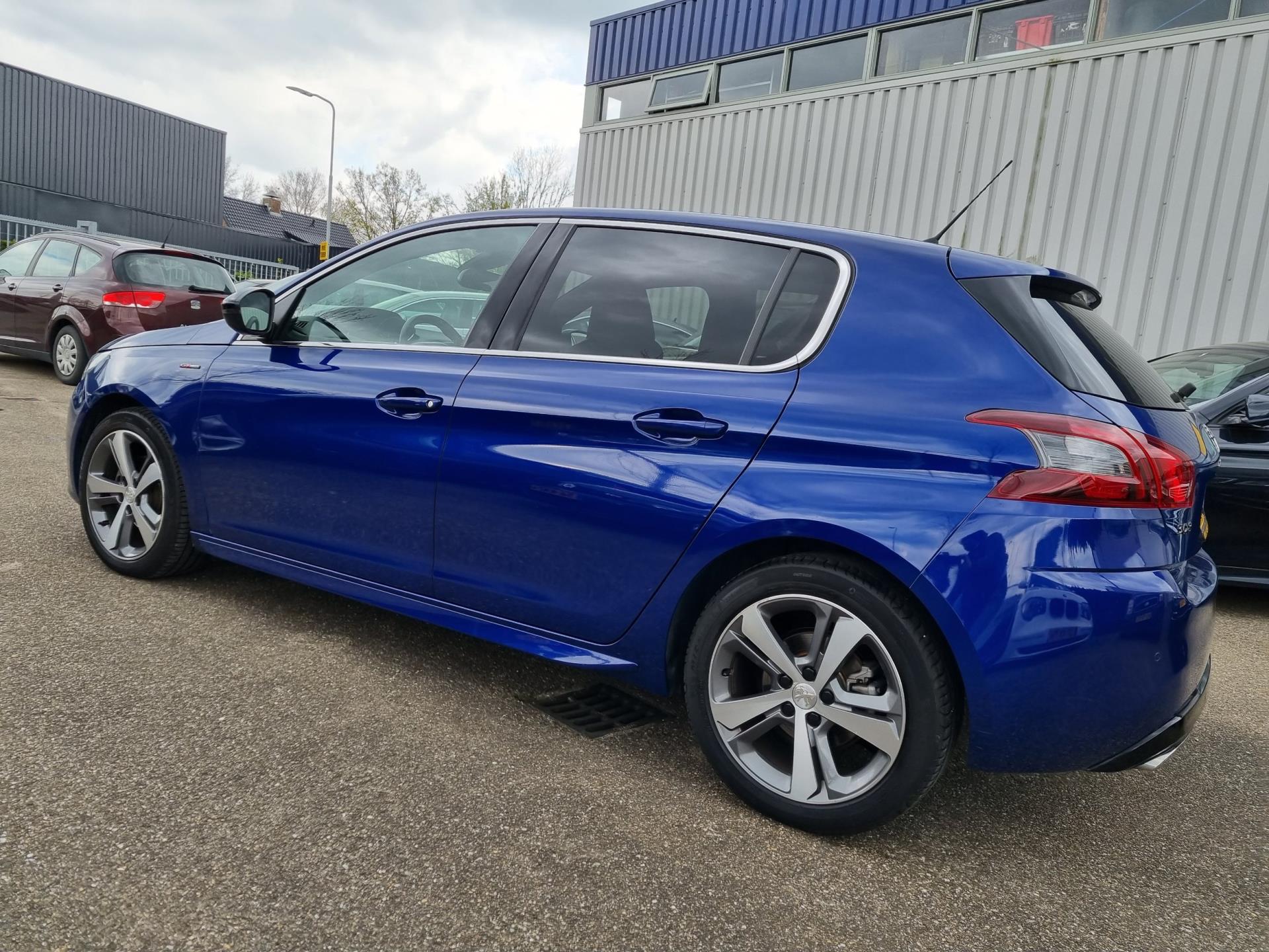 peugeot-308-image7.jpg
