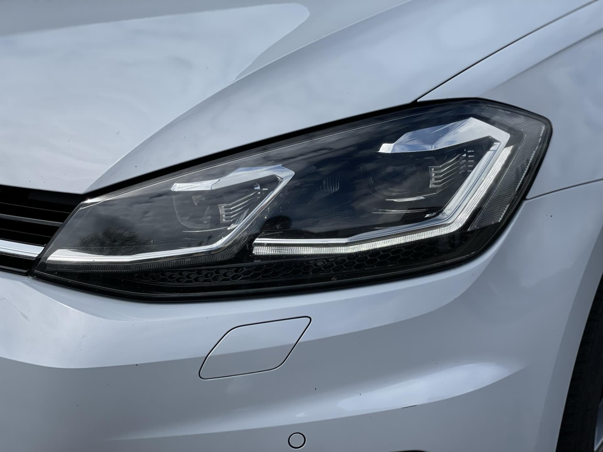 volkswagen-golf-variant-image7.jpg
