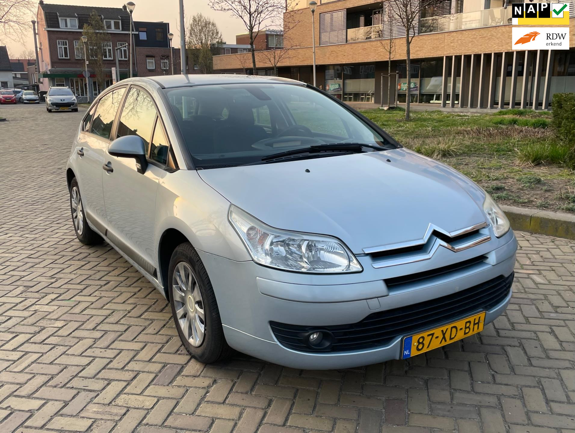 467206220/citroen-c4-image1.jpg