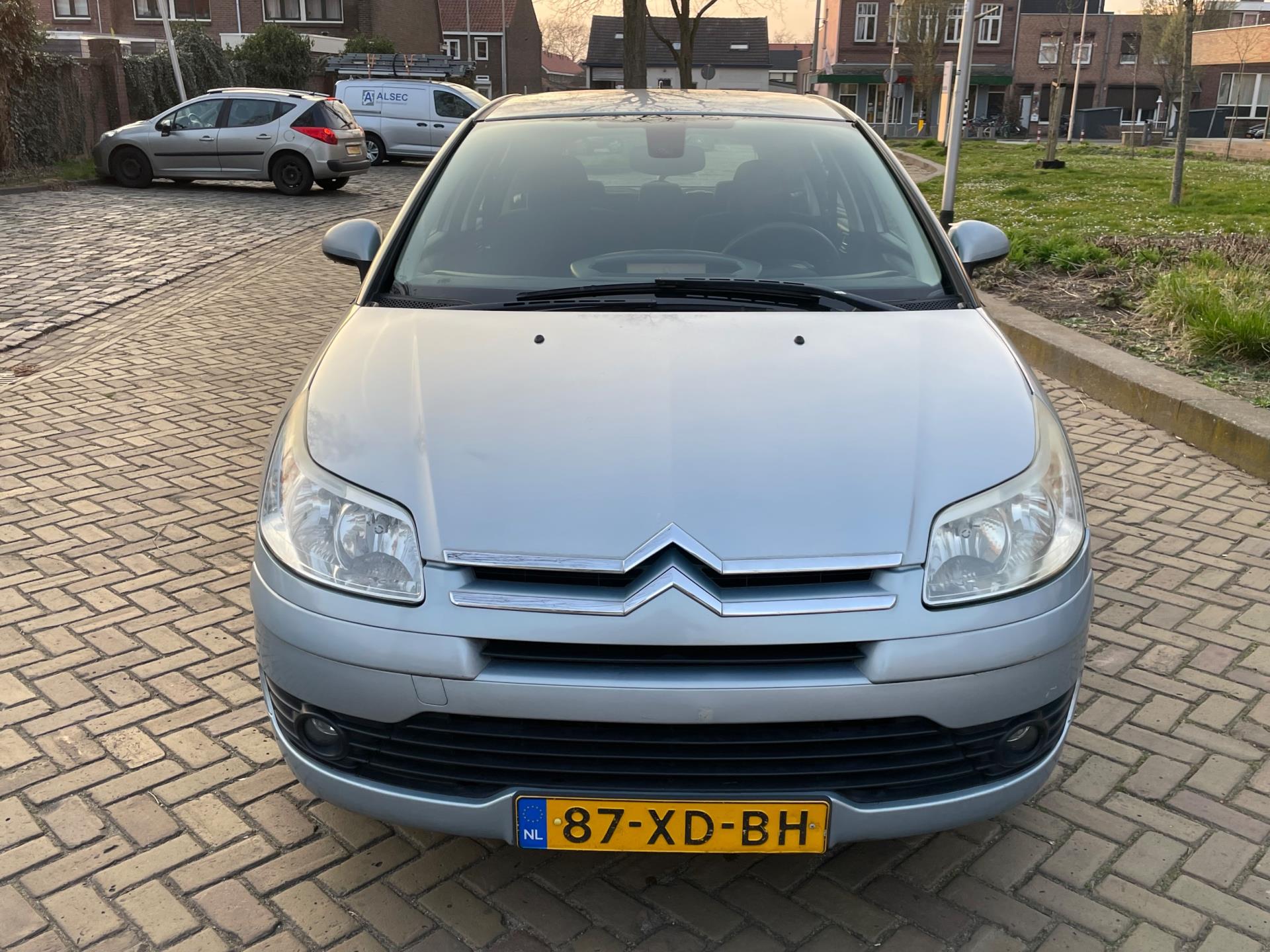 citroen-c4-image3.jpg