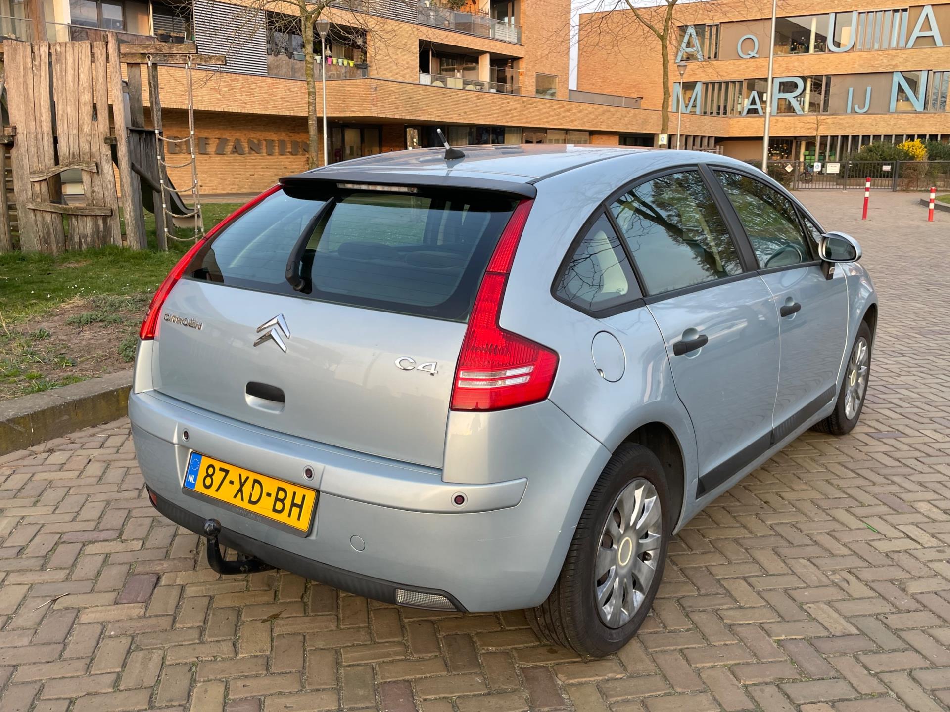 citroen-c4-image8.jpg