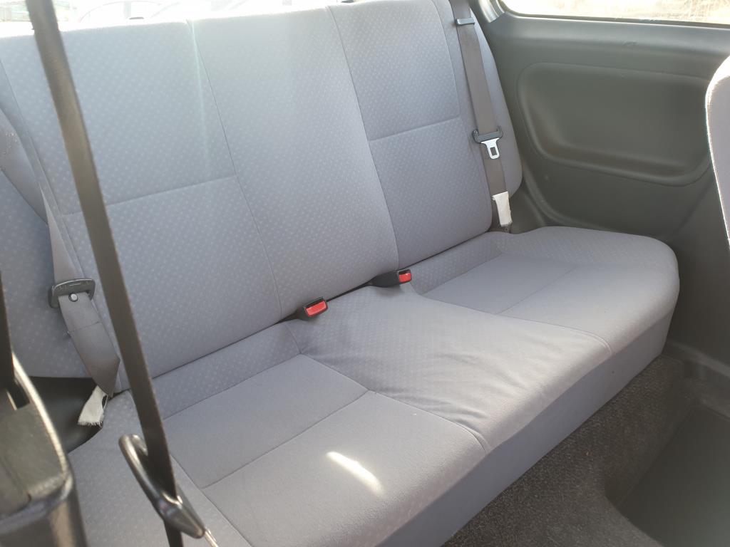 daihatsu-cuore-image5.jpg