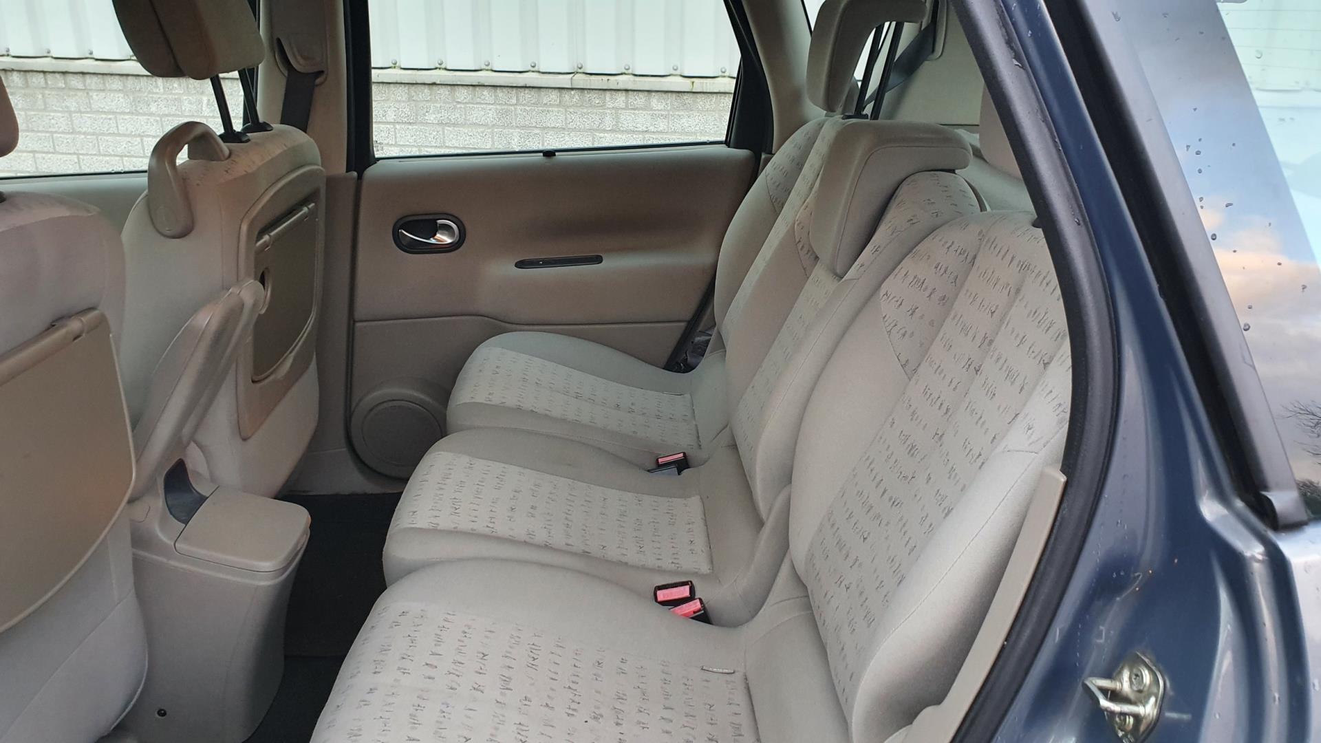 renault-scenic-image5.jpg