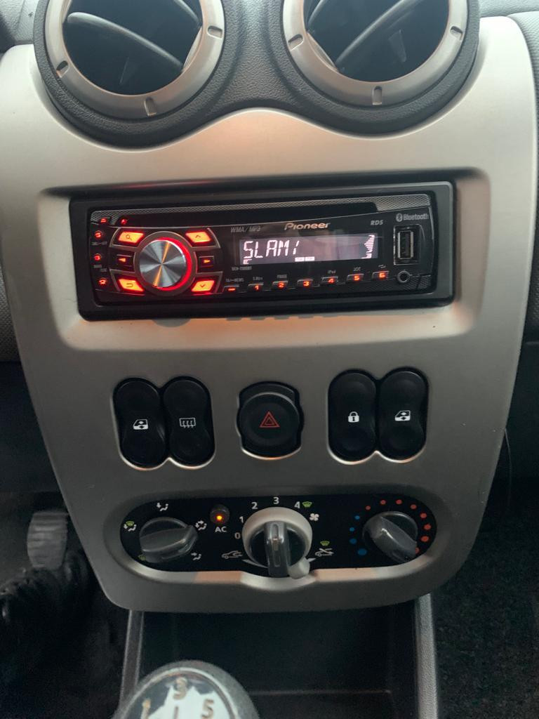 dacia-sandero-image9.jpg