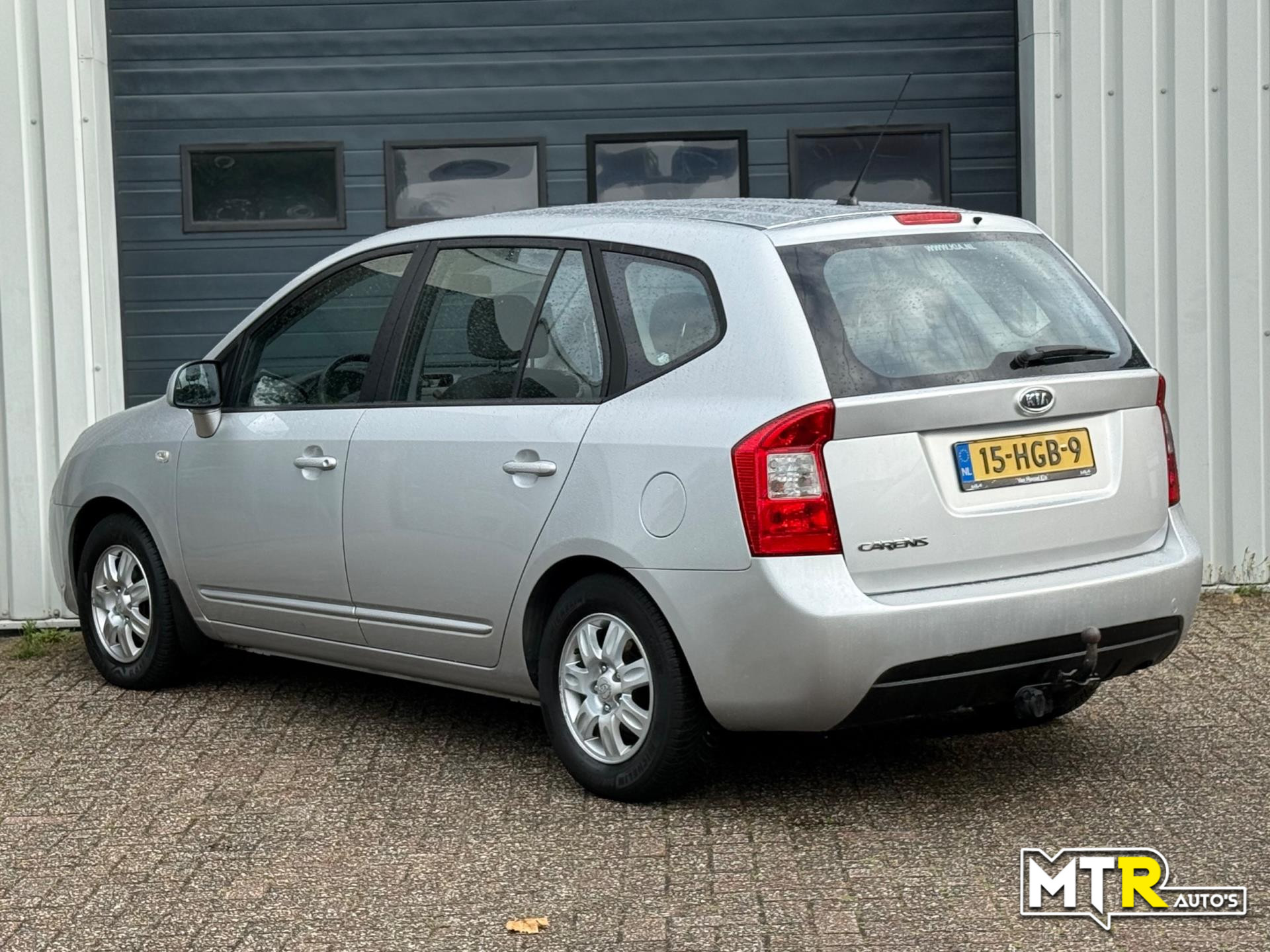 kia-carens-image5.jpg