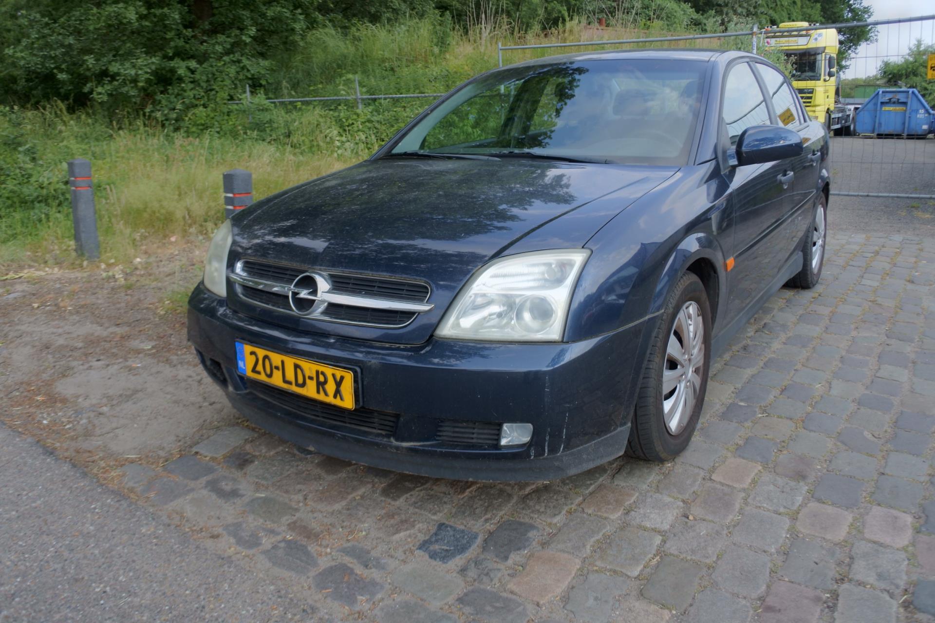 opel-vectra-image2.jpg