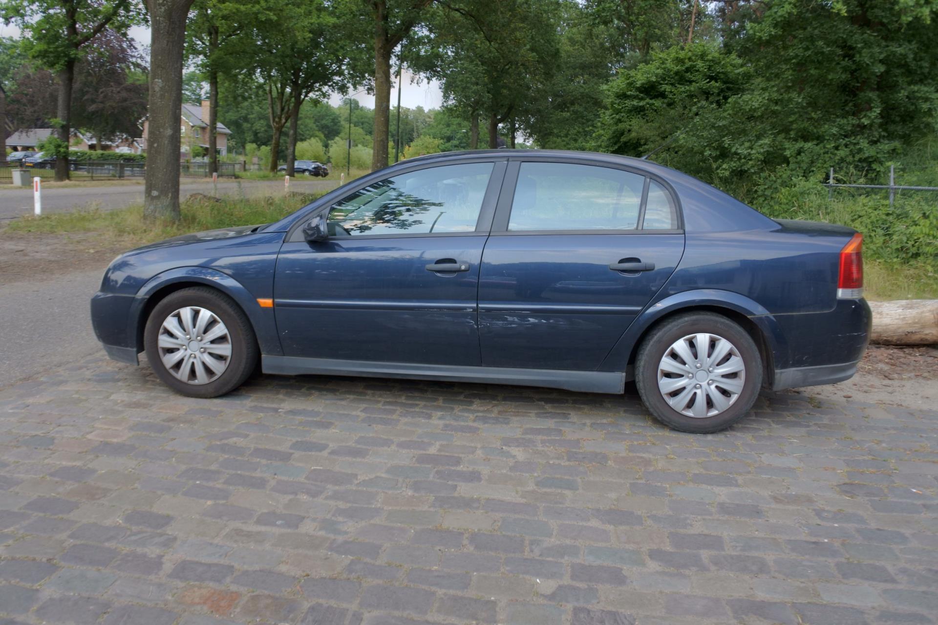 opel-vectra-image4.jpg