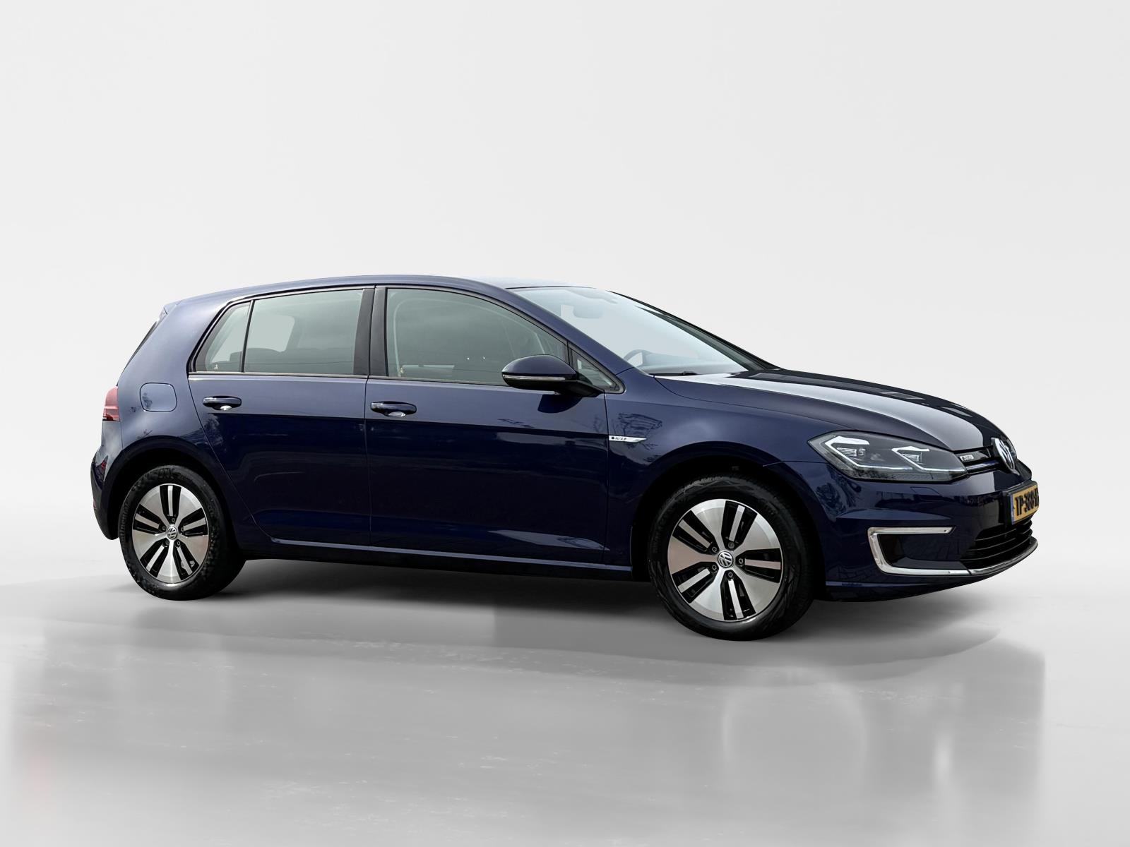 volkswagen-e-golf-image3.jpg