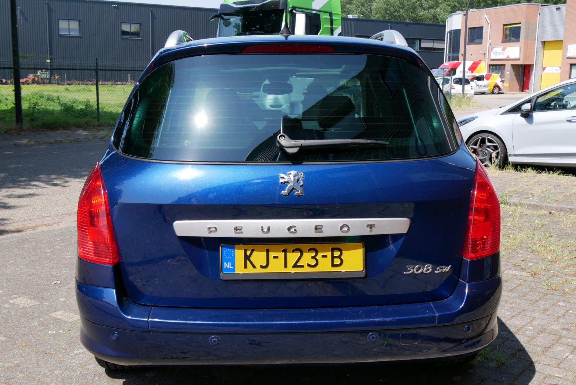 peugeot-308-image7.jpg